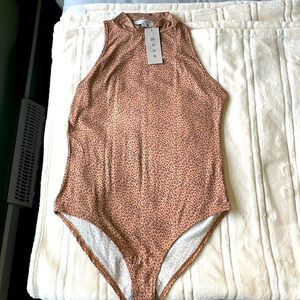 💰Gaze NWT bodysuit leopard print sleeveless turtleneck size large